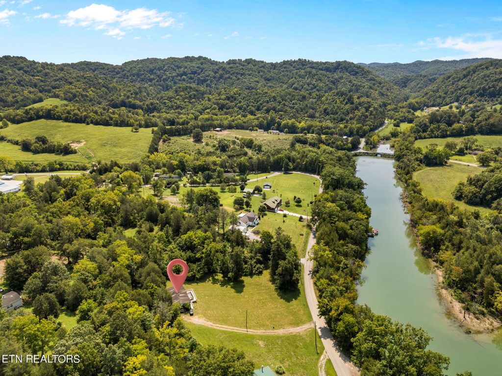 Photo of 160 Circle Drive, Maynardville, TN 37807 (MLS # 1272945)