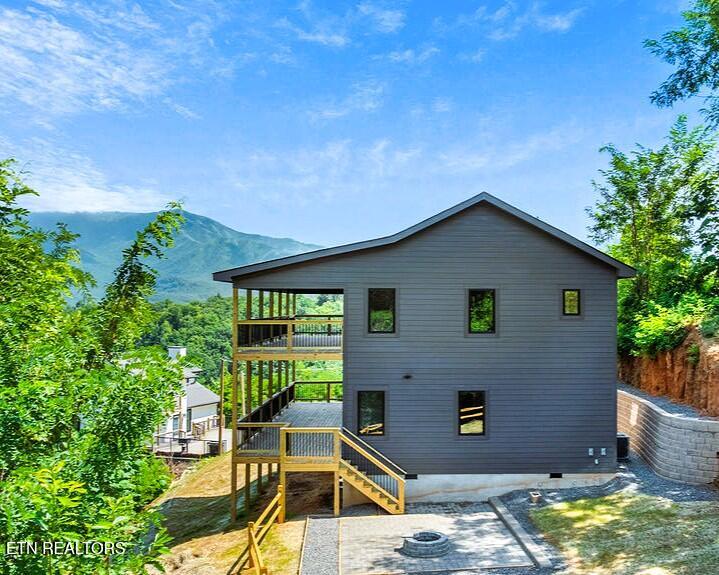 1131 Longview Court