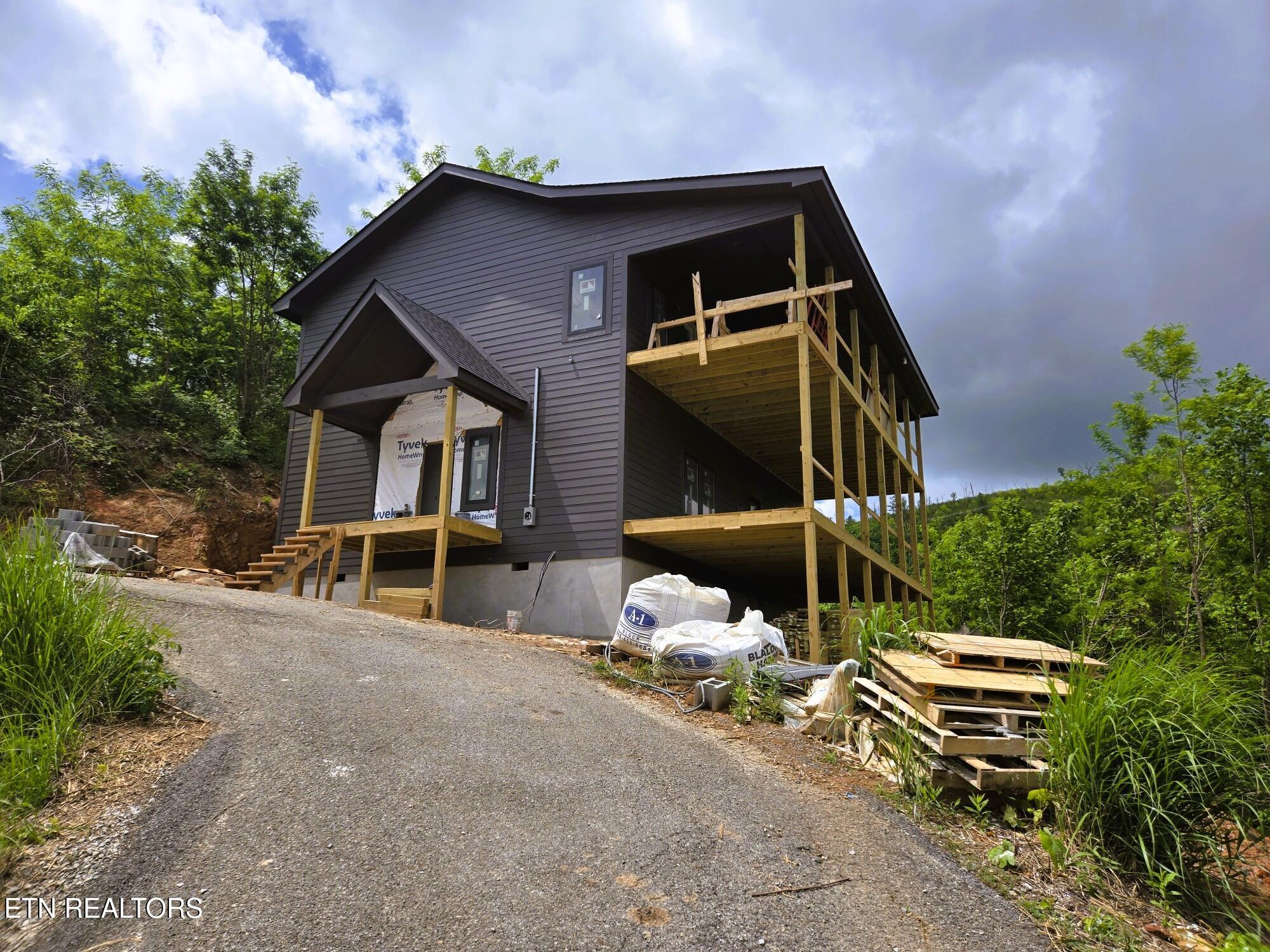 1131 Longview Court