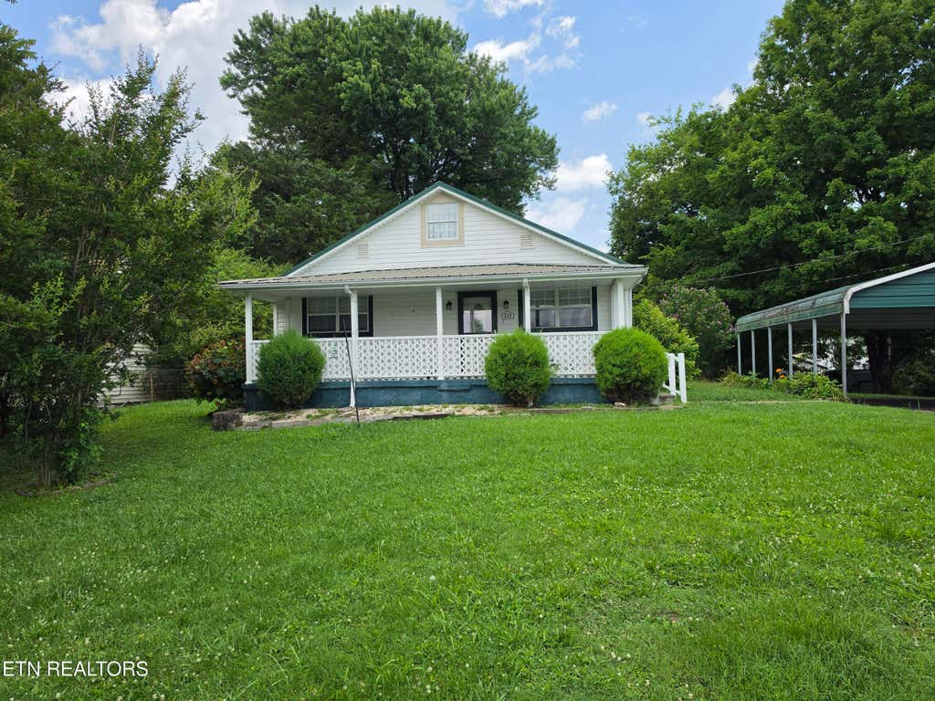 Photo of 115 Flanders Ave, Harriman, TN 37748 (MLS # 1346381)
