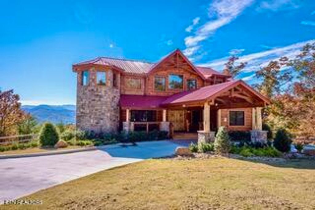 Photo of 3053 Summit Trails Drive, Sevierville, TN 37862 (MLS # 1315389)