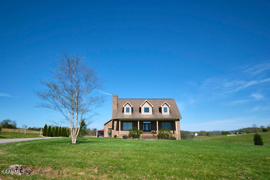 Photo of 936 Cliff Top Rd, Blaine, TN 37709 (MLS # 1224220)