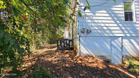 Tiny photo for 1412 Armstrong Ave, Knoxville, TN 37917 (MLS # 1319055)