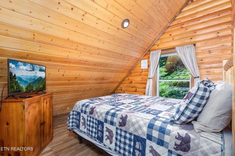 Tiny photo for 531 Gatlin Drive, Gatlinburg, TN 37738 (MLS # 1328940)