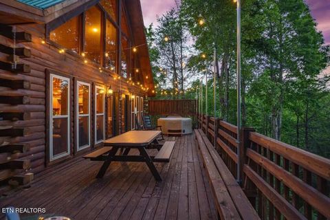 Tiny photo for 531 Gatlin Drive, Gatlinburg, TN 37738 (MLS # 1328940)