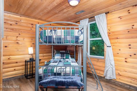 Tiny photo for 531 Gatlin Drive, Gatlinburg, TN 37738 (MLS # 1328940)