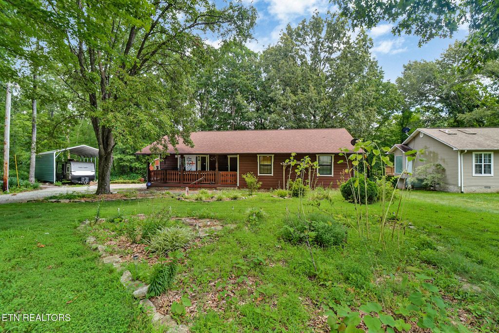 Photo of 573 Mockingbird Drive, Crossville, TN 38555 (MLS # 1310361)