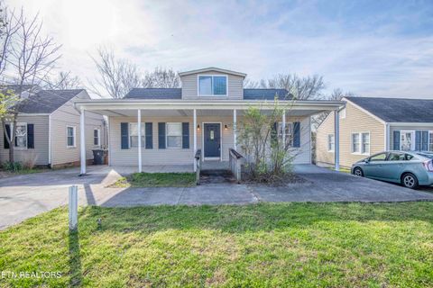 Photo of 2612 Avondale Ave, Knoxville, TN 37917 (MLS # 1333369)