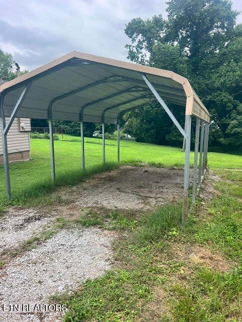 Tiny photo for 131 Howard Ave, Harriman, TN 37748 (MLS # 1350108)