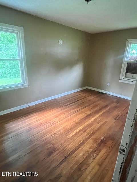 Tiny photo for 131 Howard Ave, Harriman, TN 37748 (MLS # 1350108)