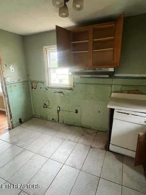 Tiny photo for 131 Howard Ave, Harriman, TN 37748 (MLS # 1350108)