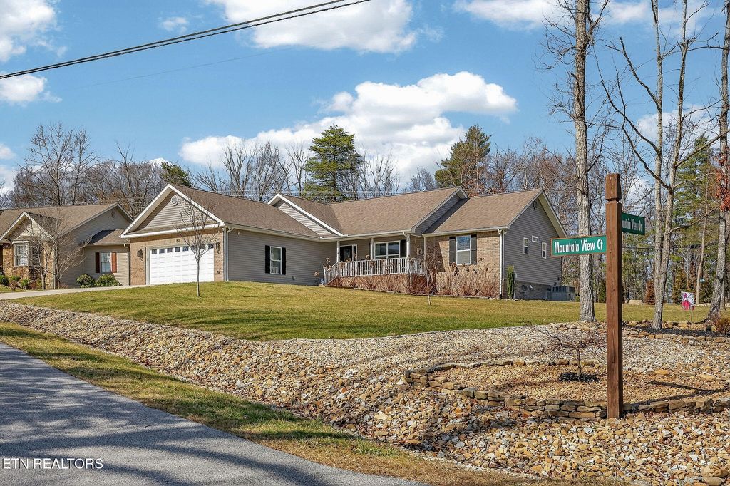 Photo of 22 Mountain Vw Court, Crossville, TN 38558 (MLS # 1330167)