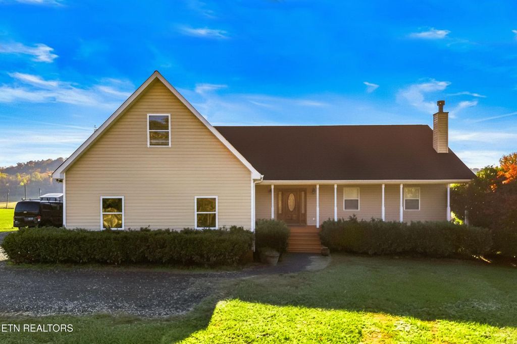 Photo of 747 E Dumplin Valley Rd, Jefferson City, TN 37760 (MLS # 1321111)