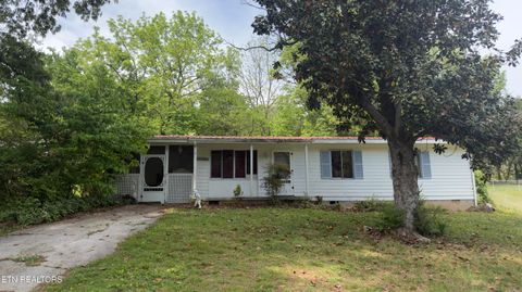 Photo of 8904 W Simpson Rd, Knoxville, TN 37920 (MLS # 1338522)