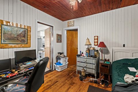 Tiny photo for 532 Woodlawn Ave, Newport, TN 37821 (MLS # 1317630)