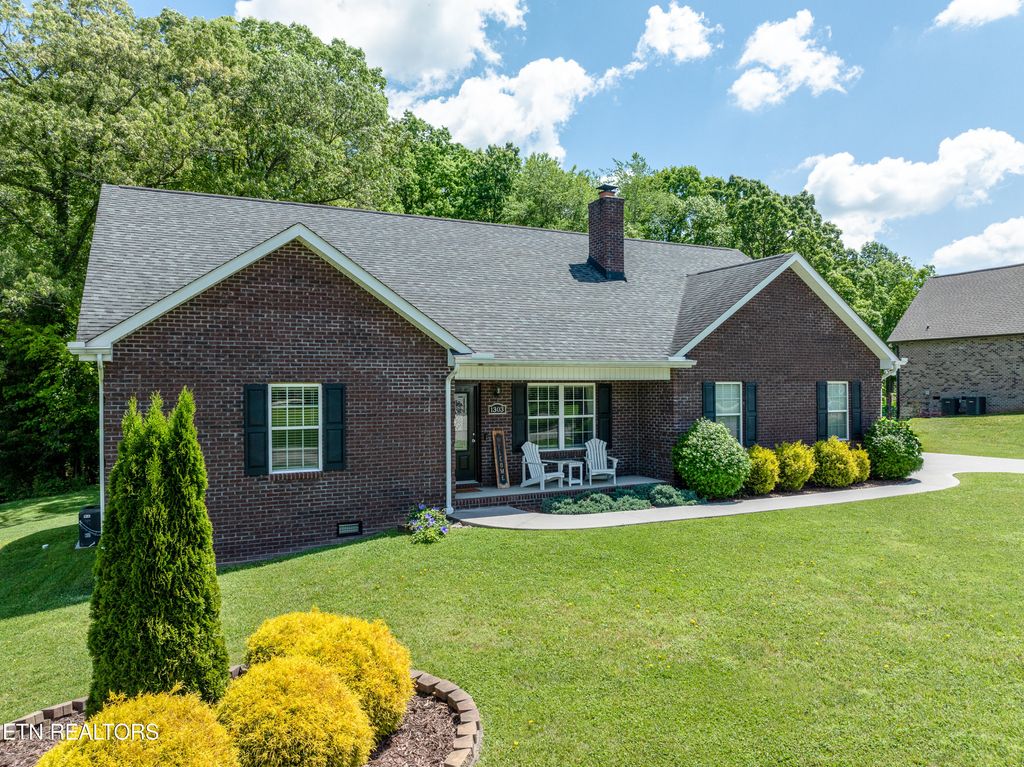 Photo of 1303 Houston Springs Rd, Greenback, TN 37742 (MLS # 1261384)