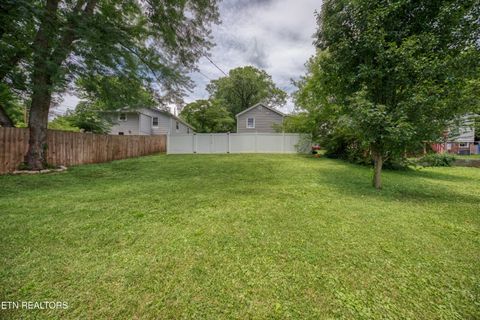 Tiny photo for 622 Balsam Drive Drive, Knoxville, TN 37918 (MLS # 1344900)