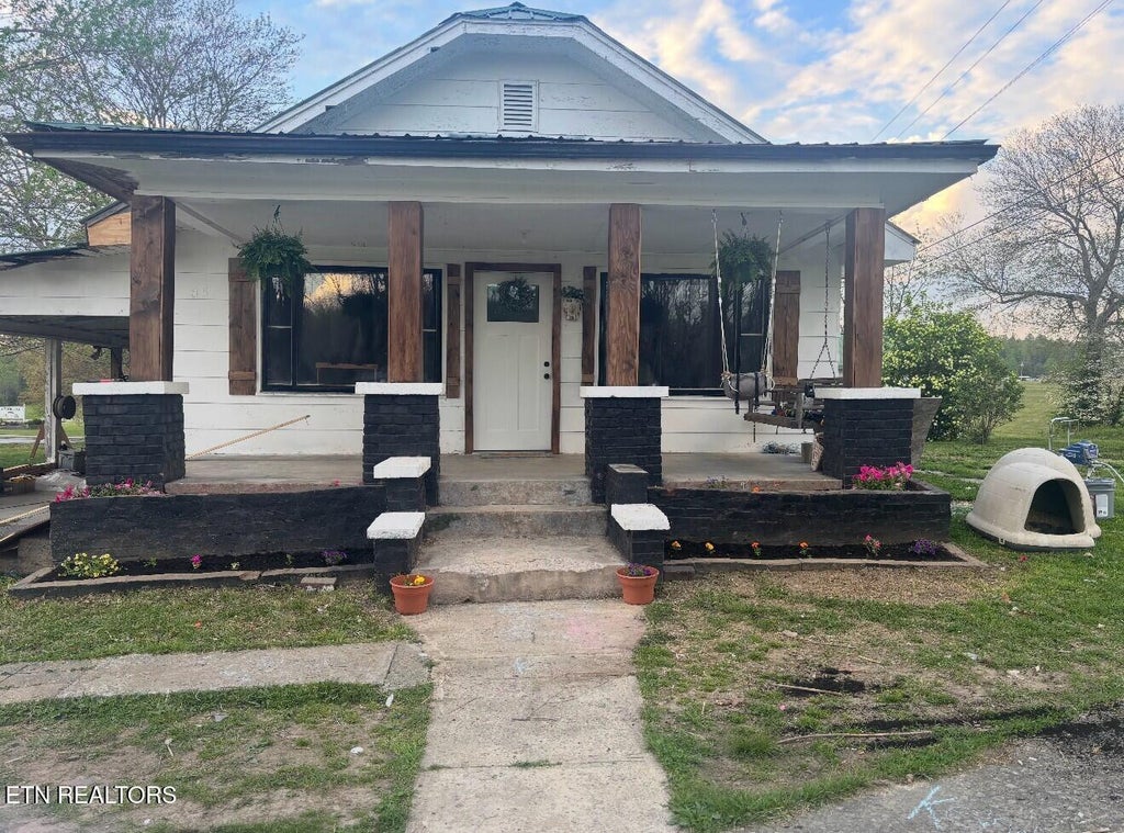 Photo of 35 Buffalo Rd, Oneida, TN 37841 (MLS # 1359385)