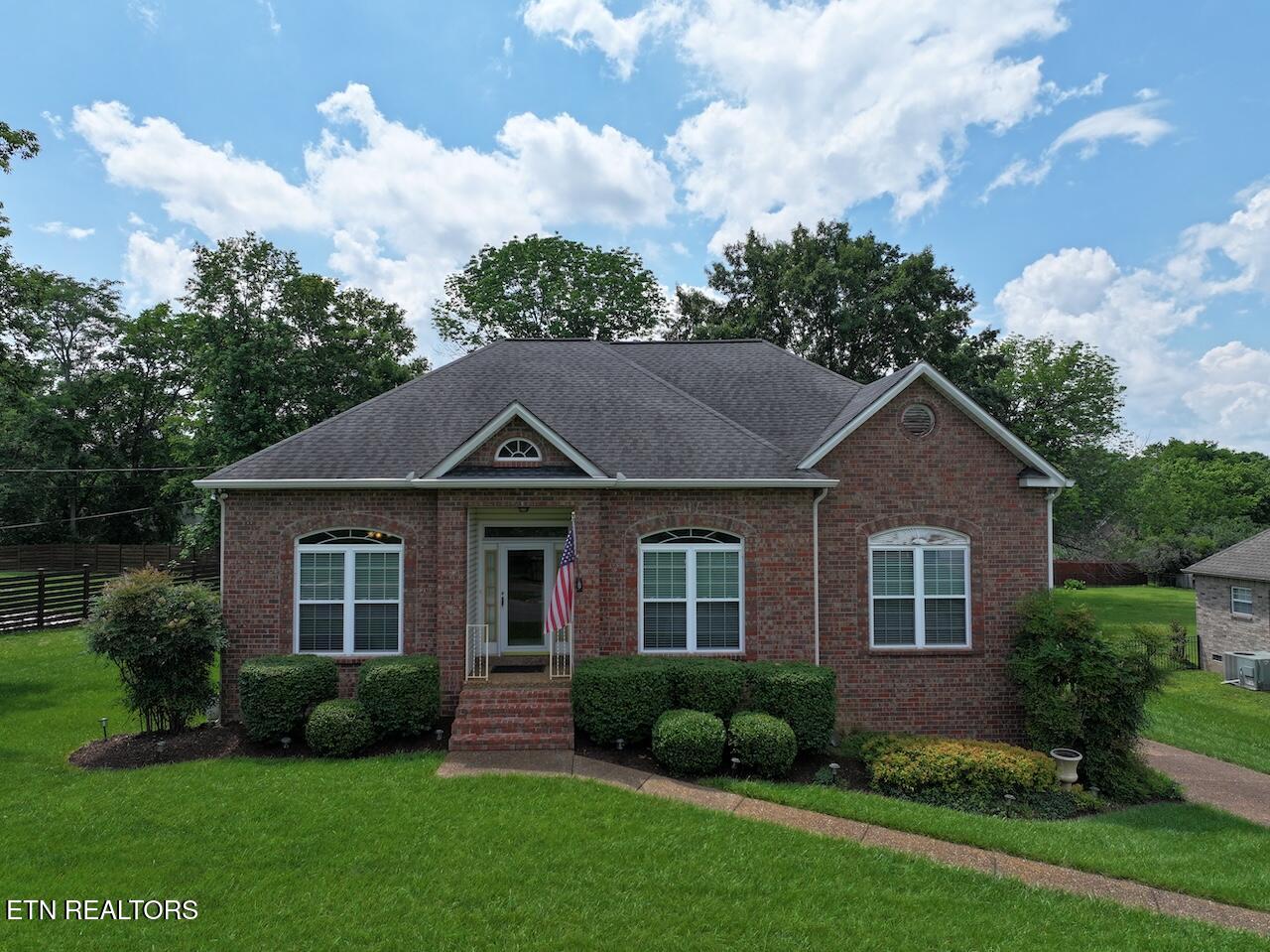 189 Lakeside Park Drive