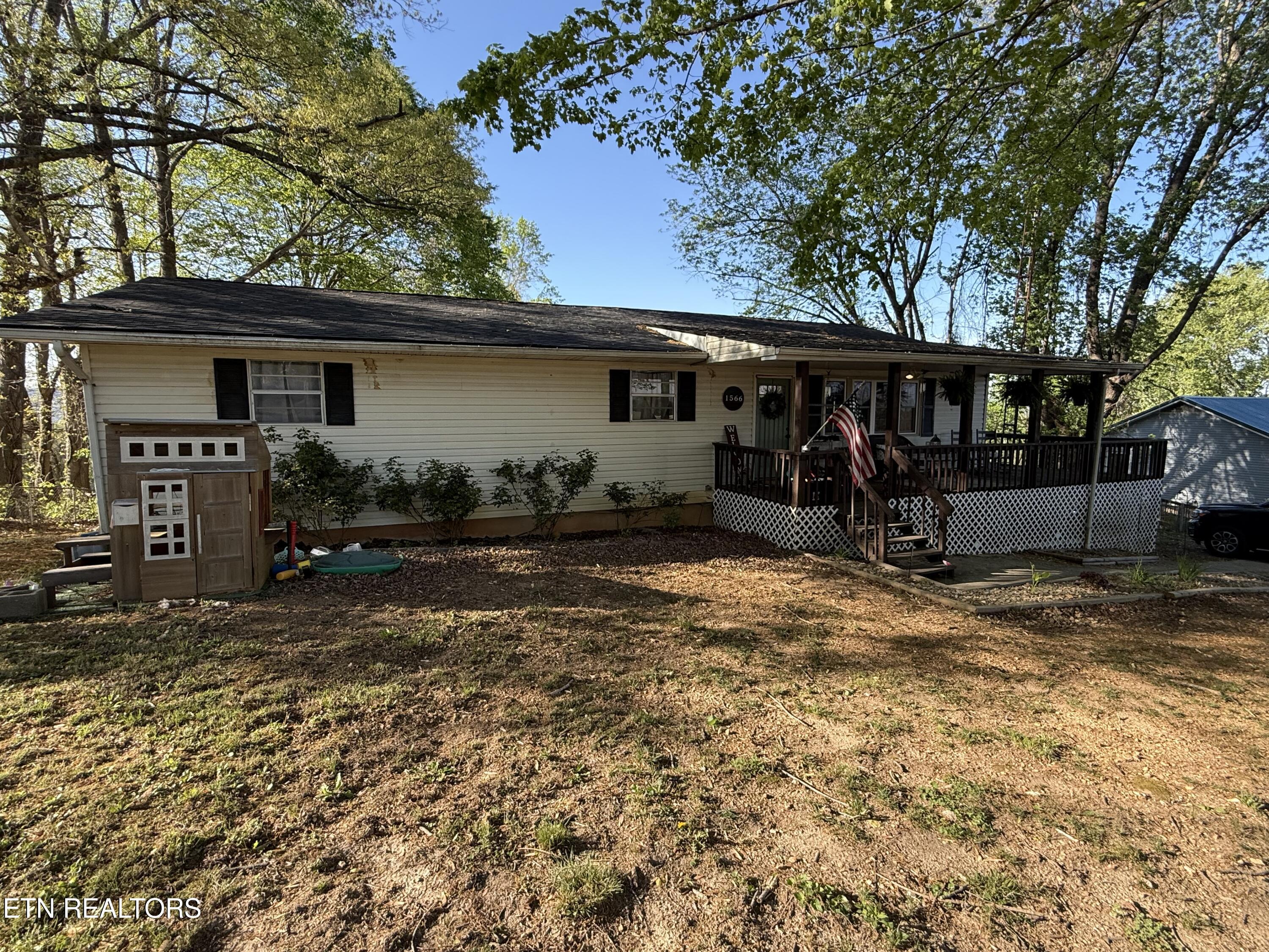 1566 Lakewood Rd