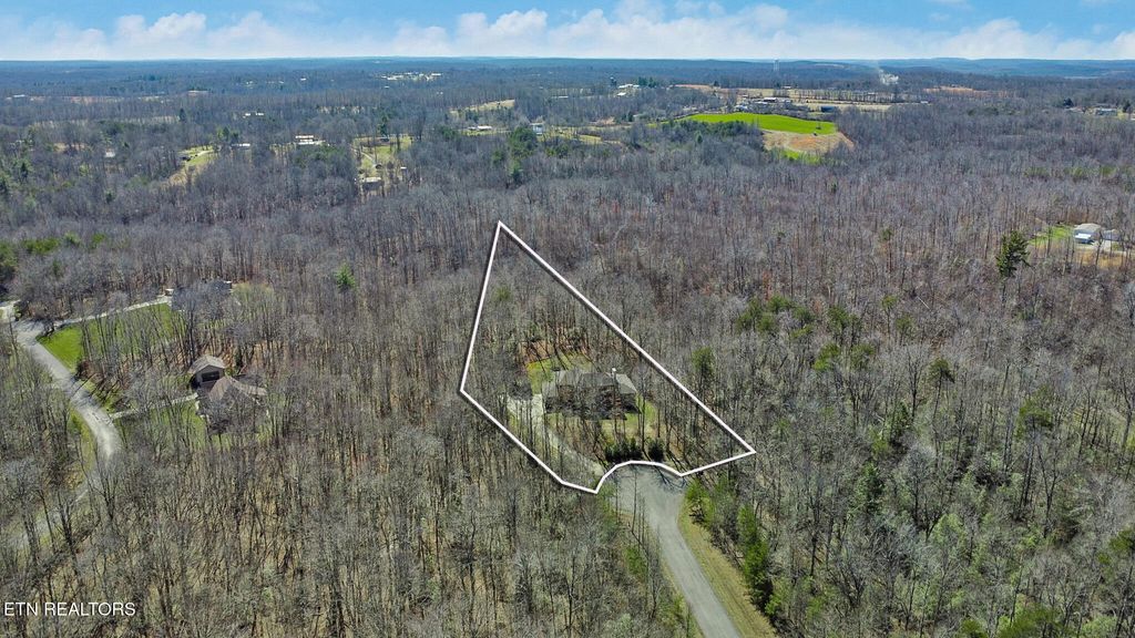 Photo of 160 Willow Creek Lane, Crossville, TN 38571 (MLS # 1331341)