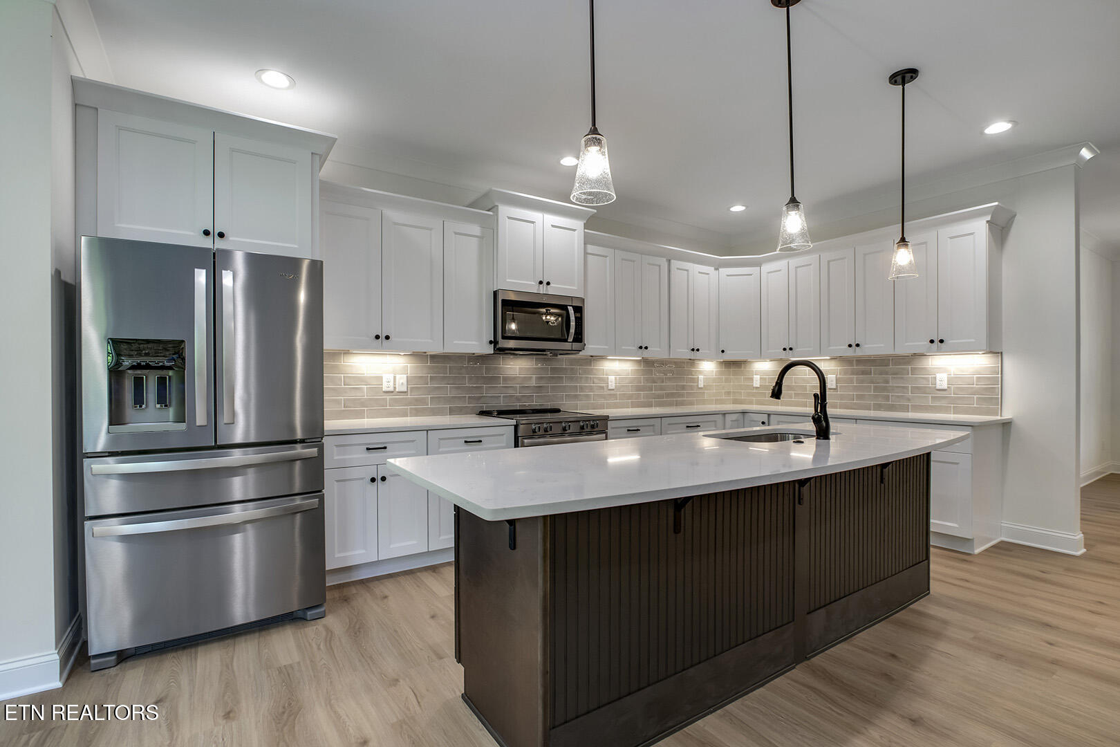 Loudon, Tennessee 37774, United States, 3 Bedrooms Bedrooms, ,3 BathroomsBathrooms,Residential,Active,115349