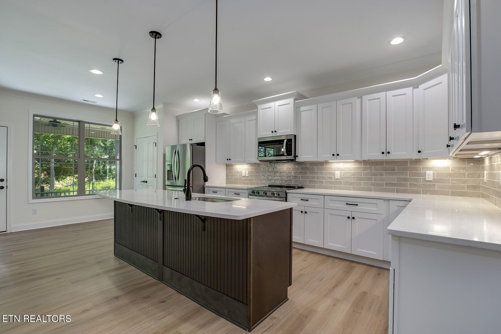 Loudon, Tennessee 37774, United States, 3 Bedrooms Bedrooms, ,3 BathroomsBathrooms,Residential,Active,115349