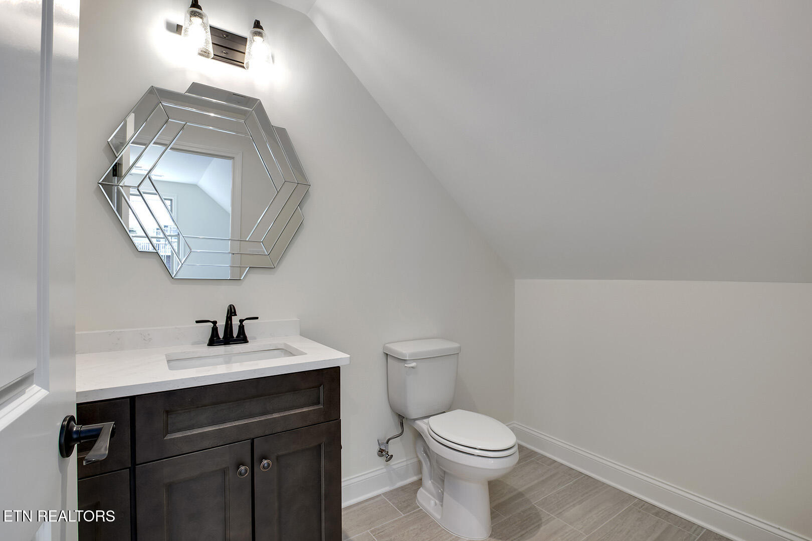 Loudon, Tennessee 37774, United States, 3 Bedrooms Bedrooms, ,3 BathroomsBathrooms,Residential,Active,115349