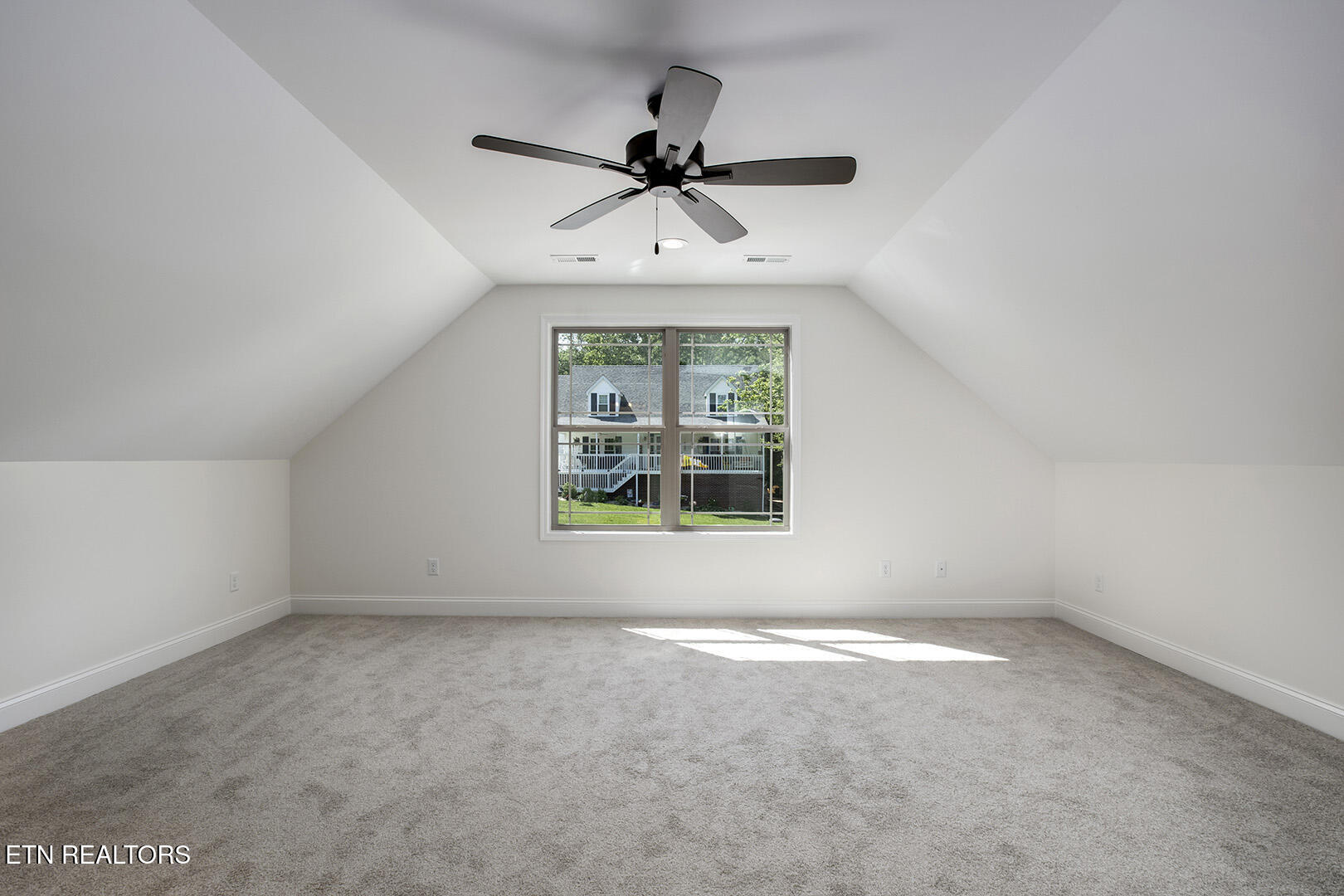 Loudon, Tennessee 37774, United States, 3 Bedrooms Bedrooms, ,3 BathroomsBathrooms,Residential,Active,115349