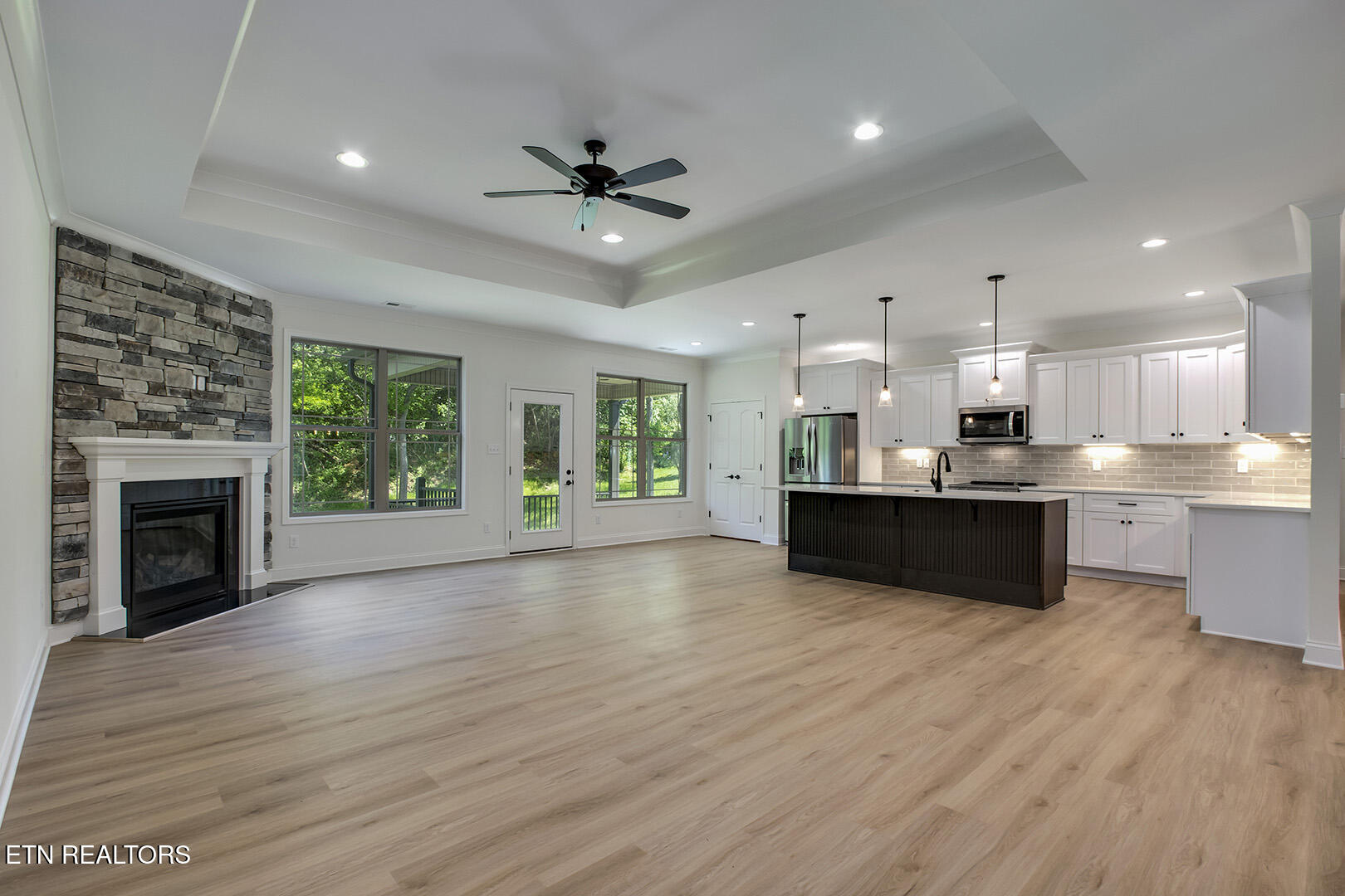 Loudon, Tennessee 37774, United States, 3 Bedrooms Bedrooms, ,3 BathroomsBathrooms,Residential,Active,115349