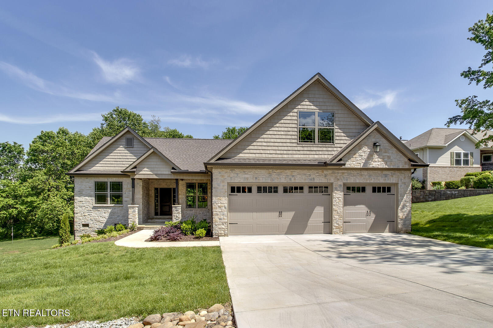 Loudon, Tennessee 37774, United States, 3 Bedrooms Bedrooms, ,3 BathroomsBathrooms,Residential,Active,115349