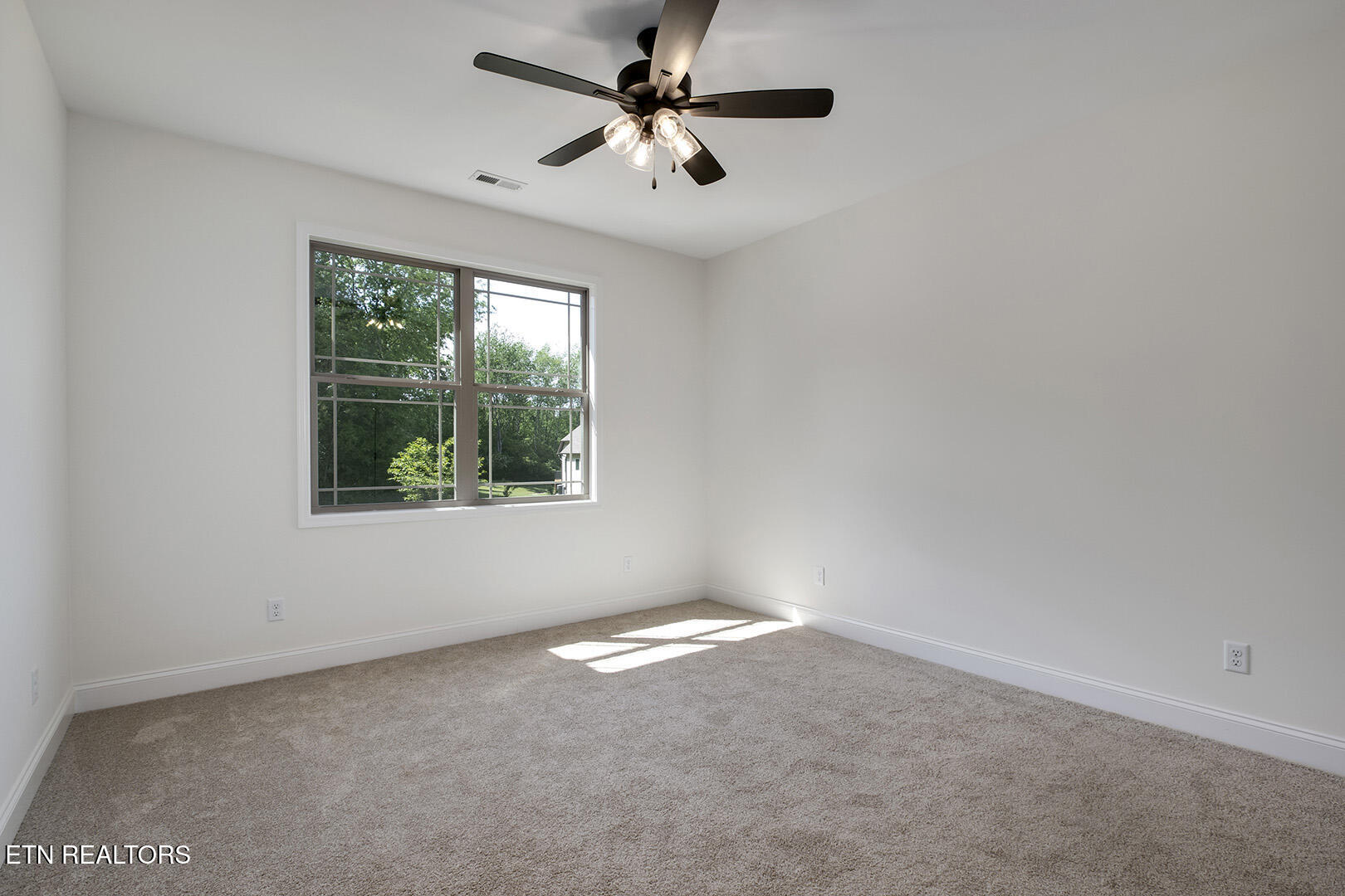 Loudon, Tennessee 37774, United States, 3 Bedrooms Bedrooms, ,3 BathroomsBathrooms,Residential,Active,115349