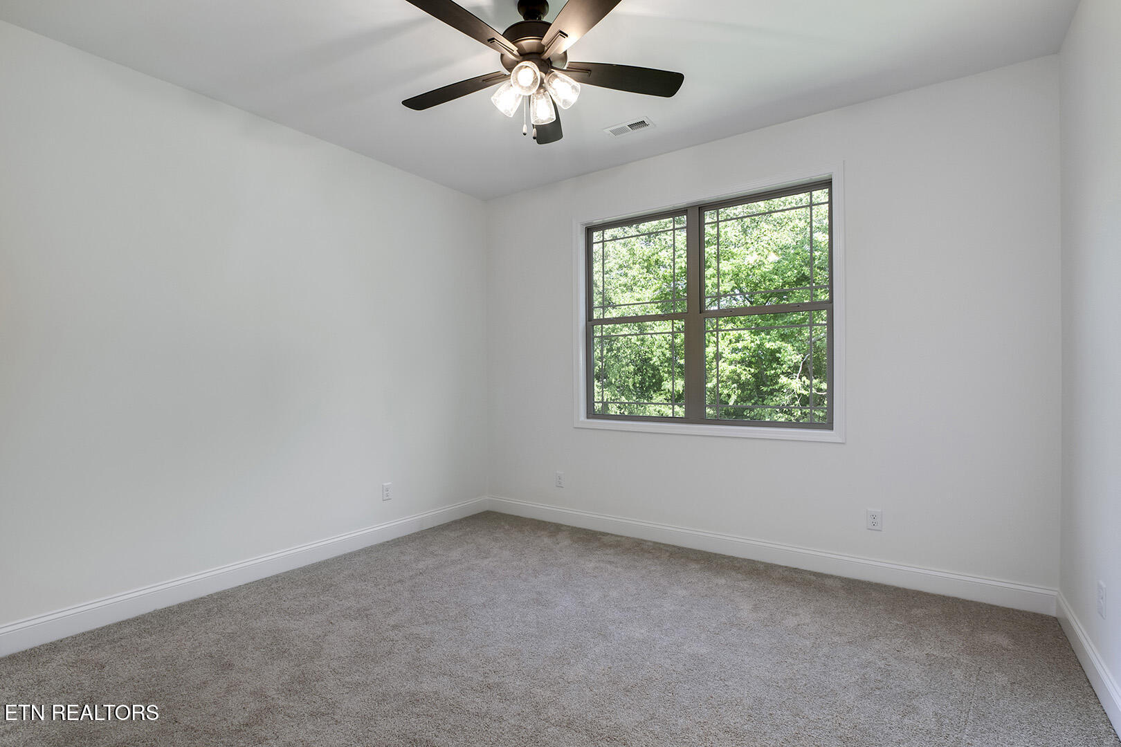 Loudon, Tennessee 37774, United States, 3 Bedrooms Bedrooms, ,3 BathroomsBathrooms,Residential,Active,115349