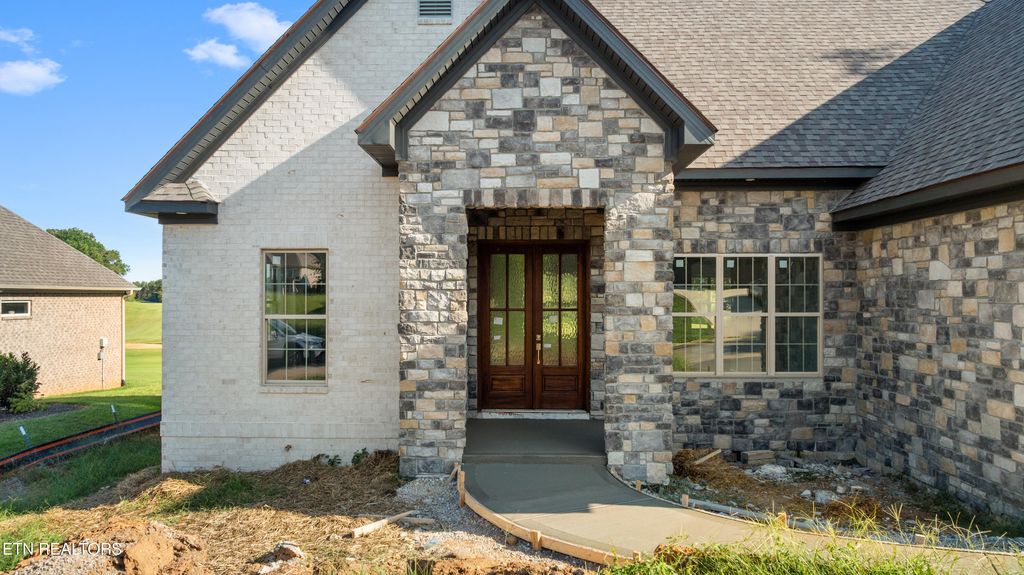 Photo of 275 Osprey Circle, Vonore, TN 37885 (MLS # 1316576)