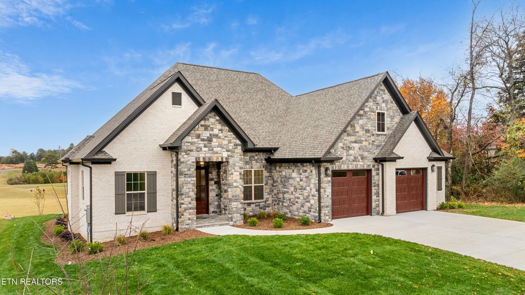 Photo of 275 Osprey Circle, Vonore, TN 37885 (MLS # 1316576)