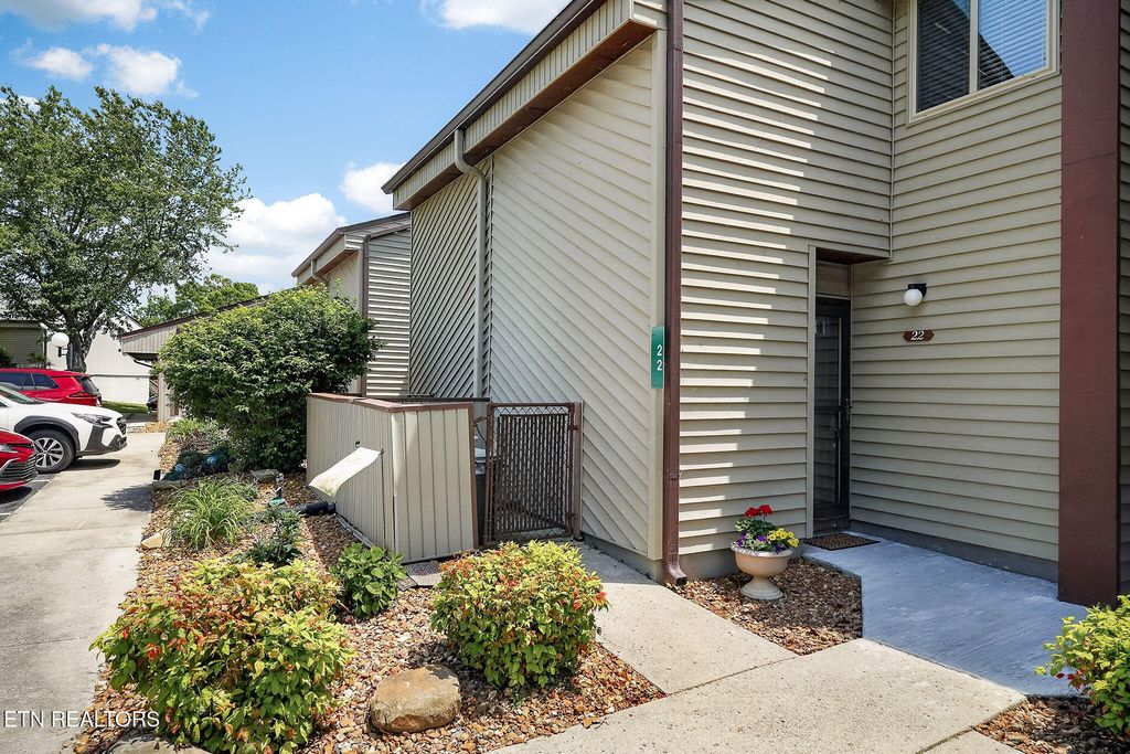 Photo of 65 Lakeshore Terrace #22, Crossville, TN 38558 (MLS # 1342763)