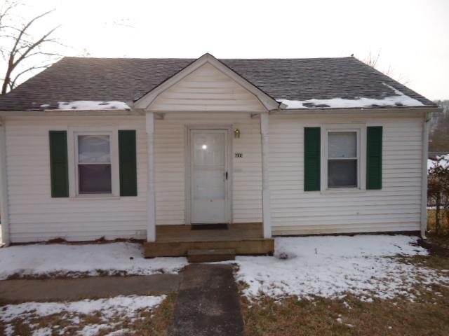 Photo 1 of 9 — 2902 Greenway Drive, Knoxville, TN 37918