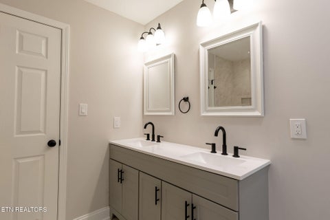 Tiny photo for 4109 Woodlawn Pike, Knoxville, TN 37920 (MLS # 1350392)