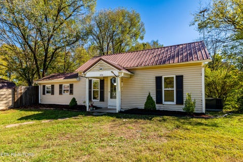 Tiny photo for 7421 Sevierville Pike, Knoxville, TN 37920 (MLS # 1358314)