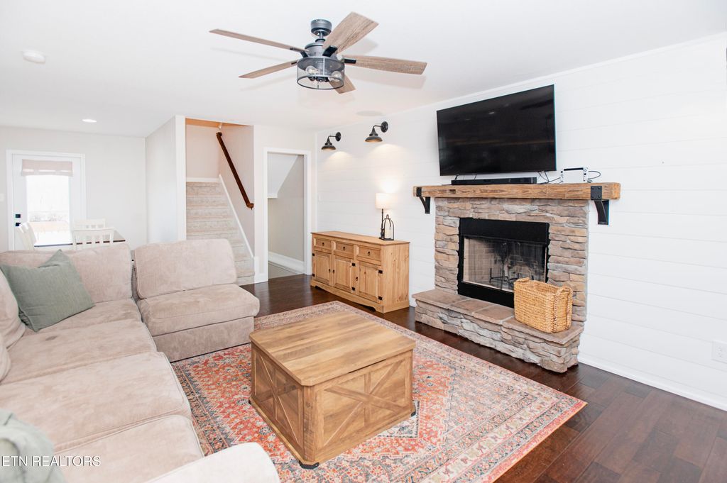 Photo of 3405 Boulder Point Lane, Powell, TN 37849 (MLS # 1325027)