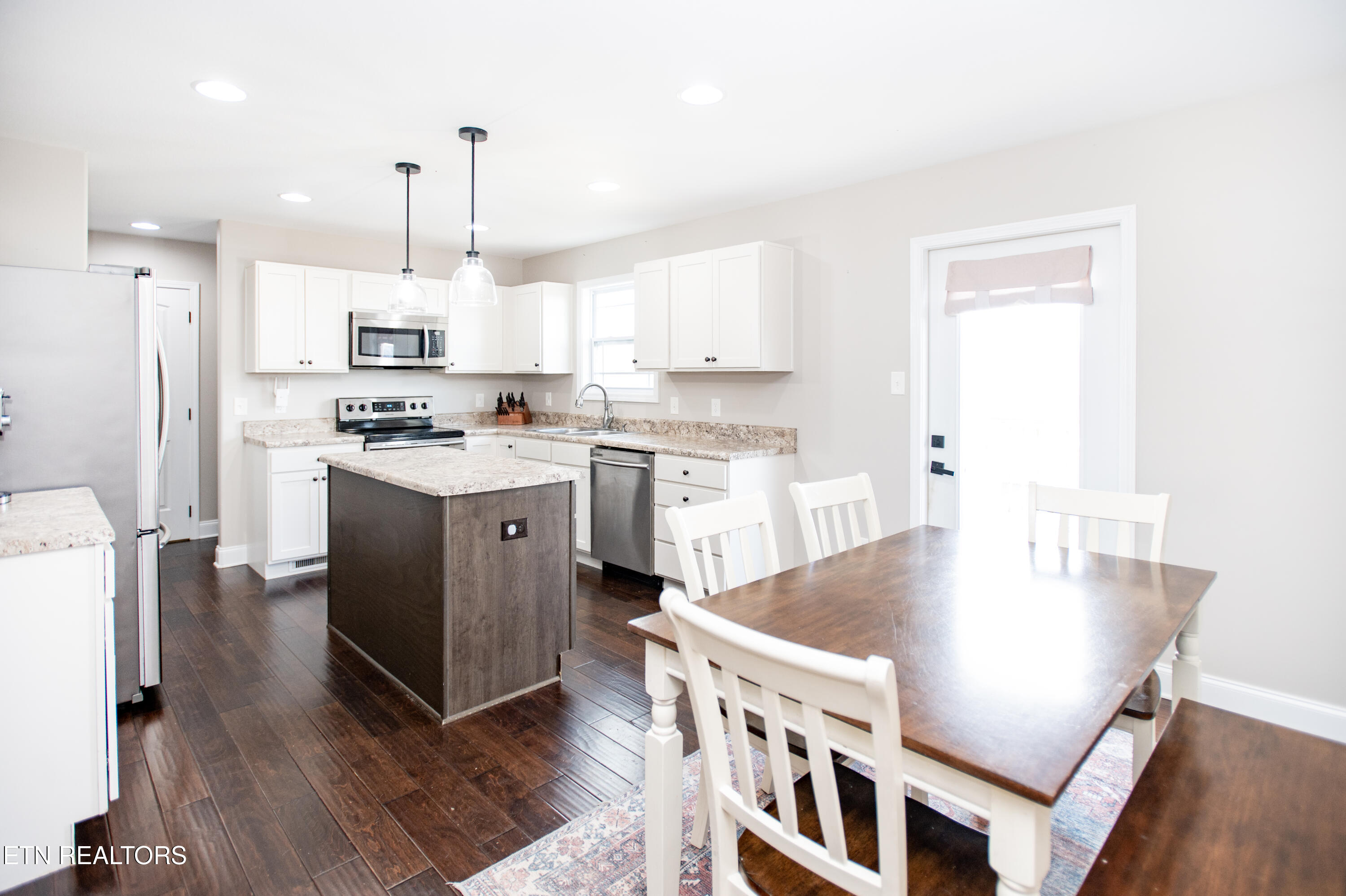 3405 Boulder Point Lane