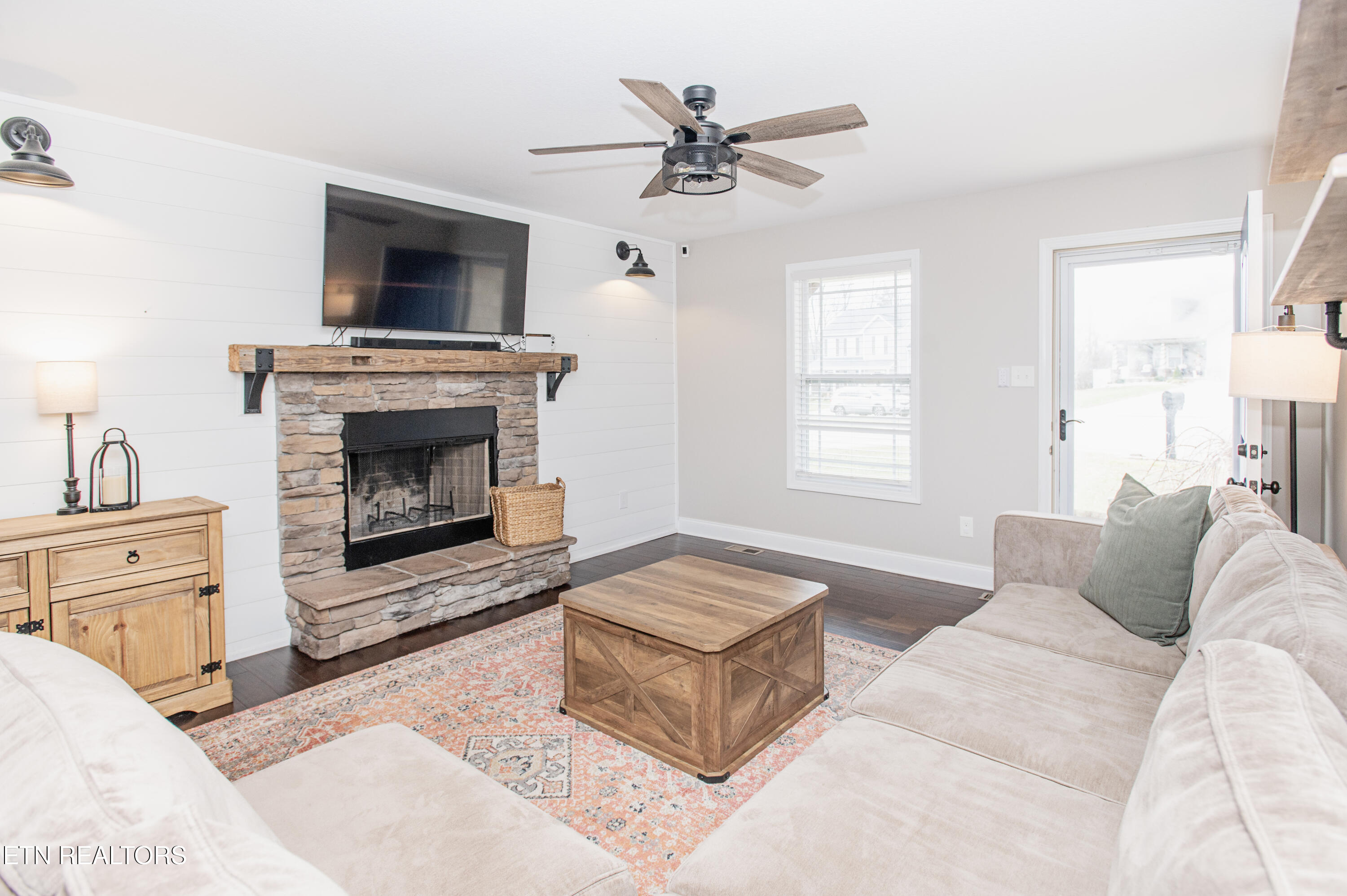 3405 Boulder Point Lane