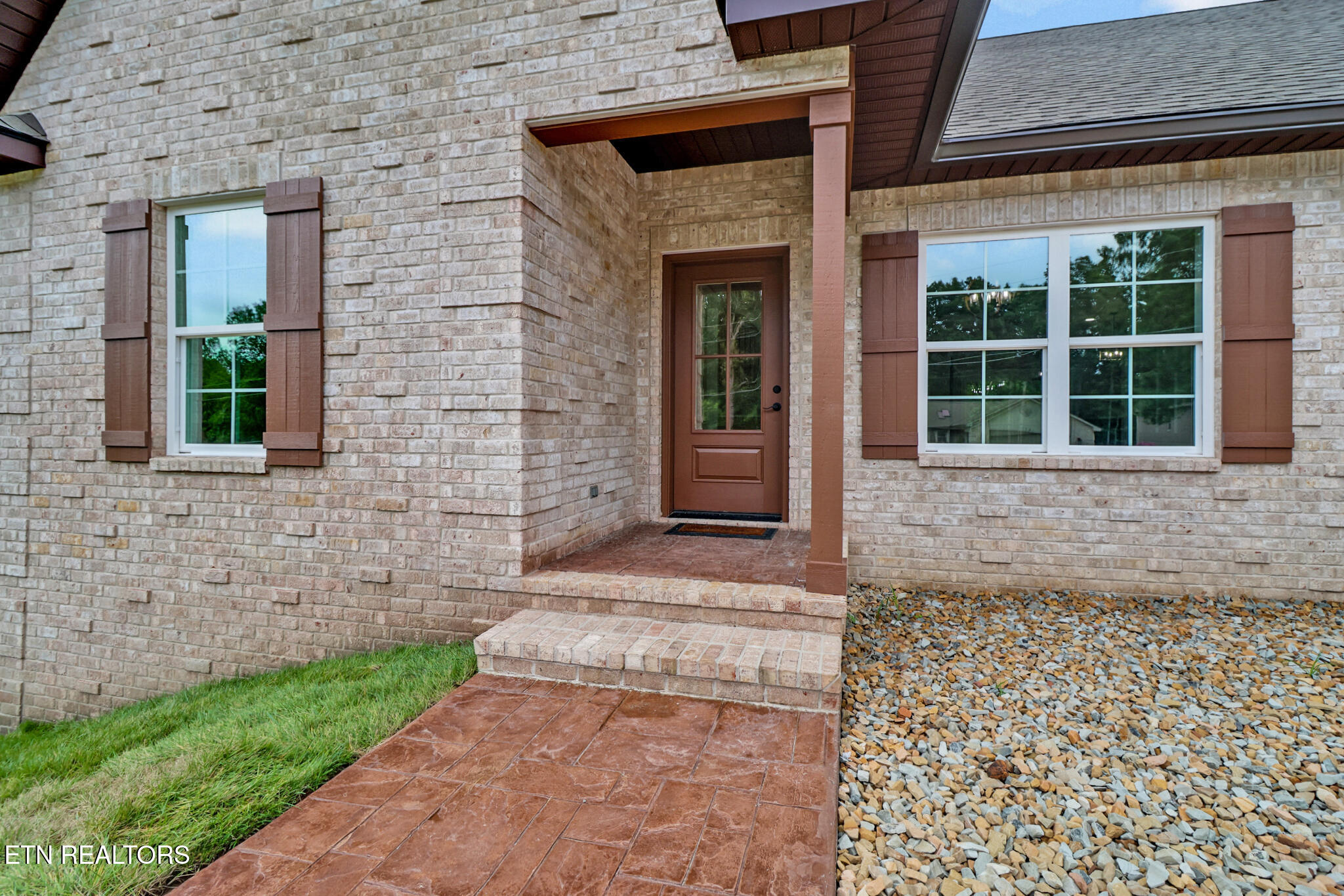 630 Lakeview Drive