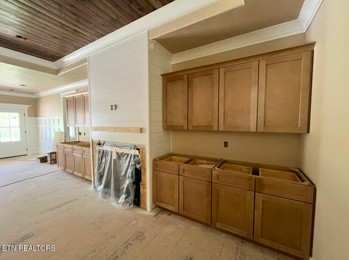 630 Lakeview Drive