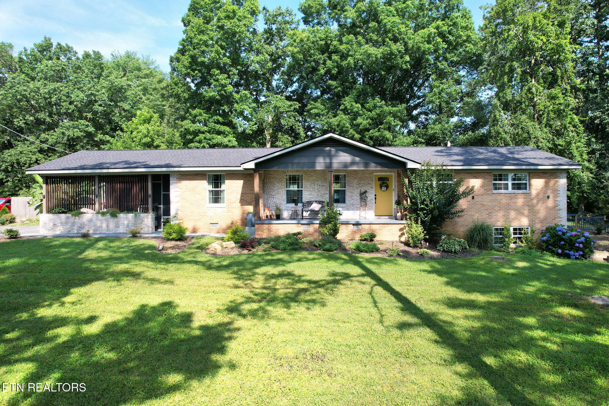 1600 SE Ridgeview St