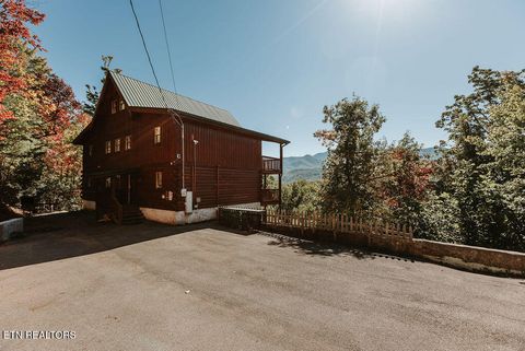 769 Cartertown Rd Gatlinburg TN 37738