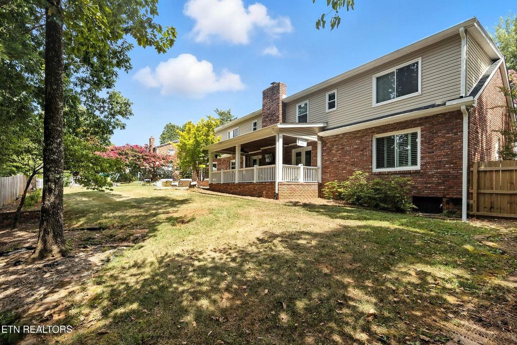 Photo of 11145 Windward Drive, Farragut, TN 37934 (MLS # 1309389)