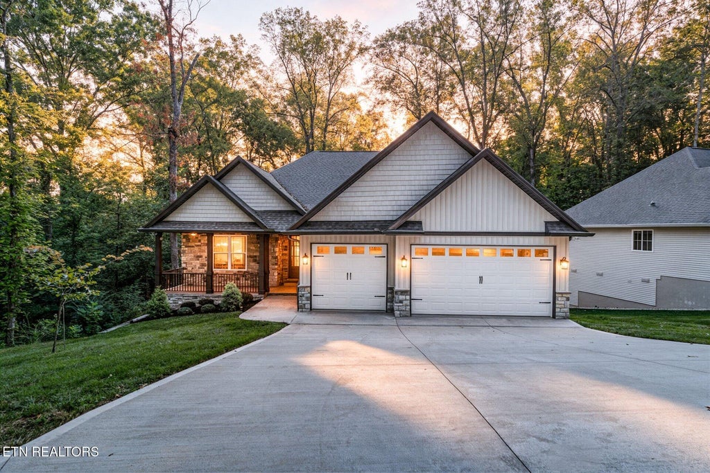Photo of 318 Dudala Way, Loudon, TN 37774 (MLS # 1356110)