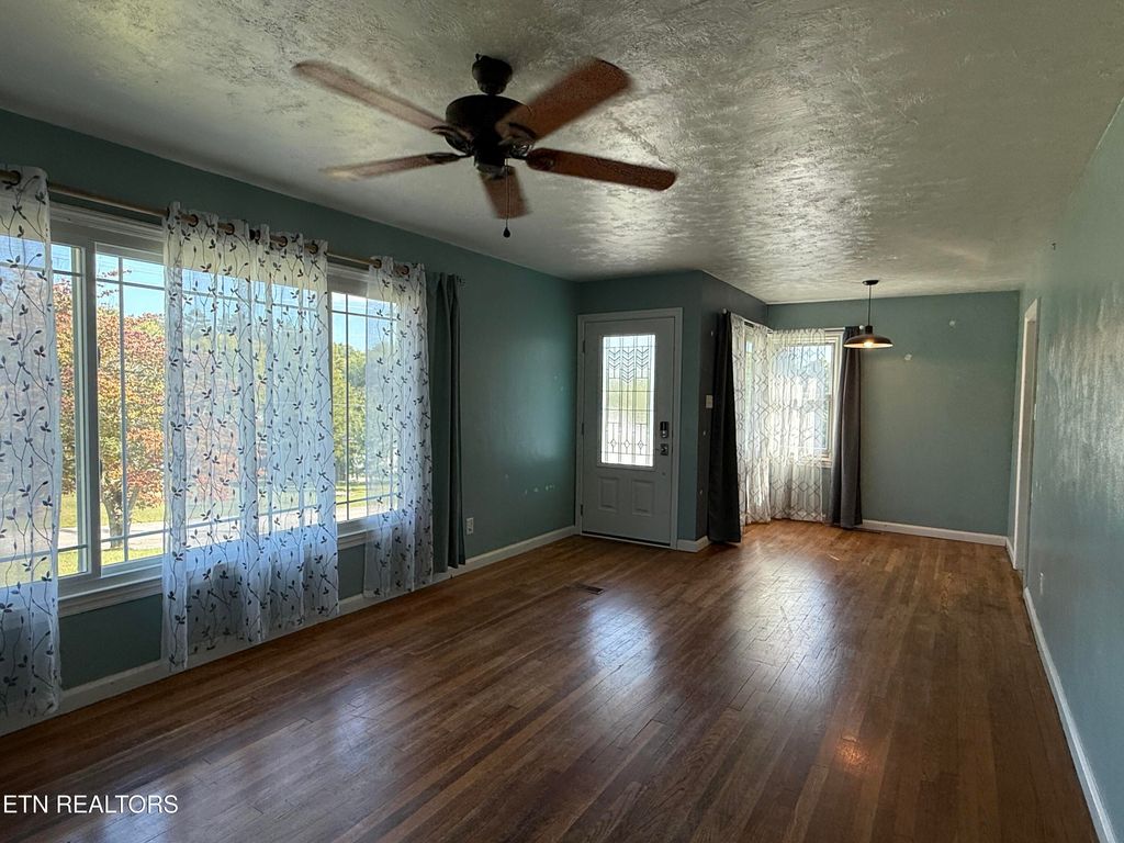 Photo of 208 Scott Lane, Kingston, TN 37763 (MLS # 1316609)