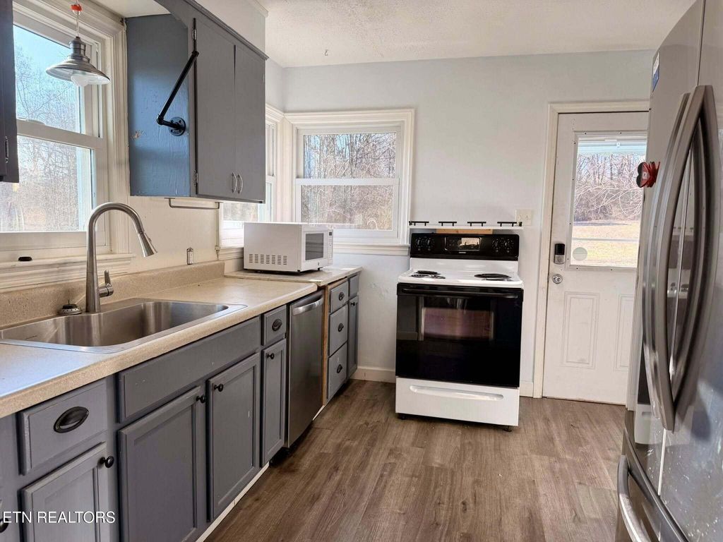 Photo of 208 Scott Lane, Kingston, TN 37763 (MLS # 1316609)